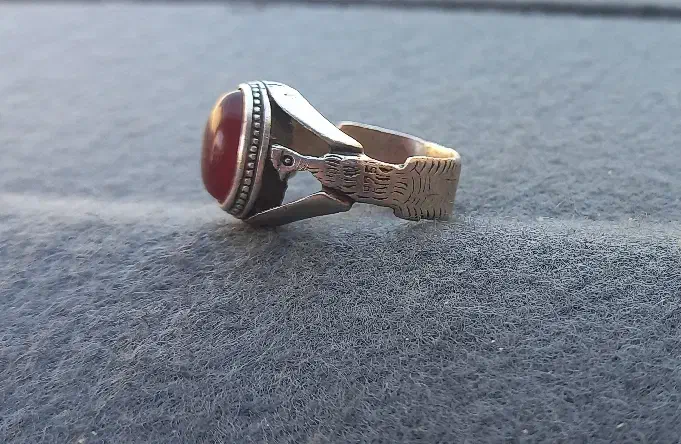 کهنه انگشتر های ناب کلکسیونی صندوقچه|جواهرات|یزد, |دیوار