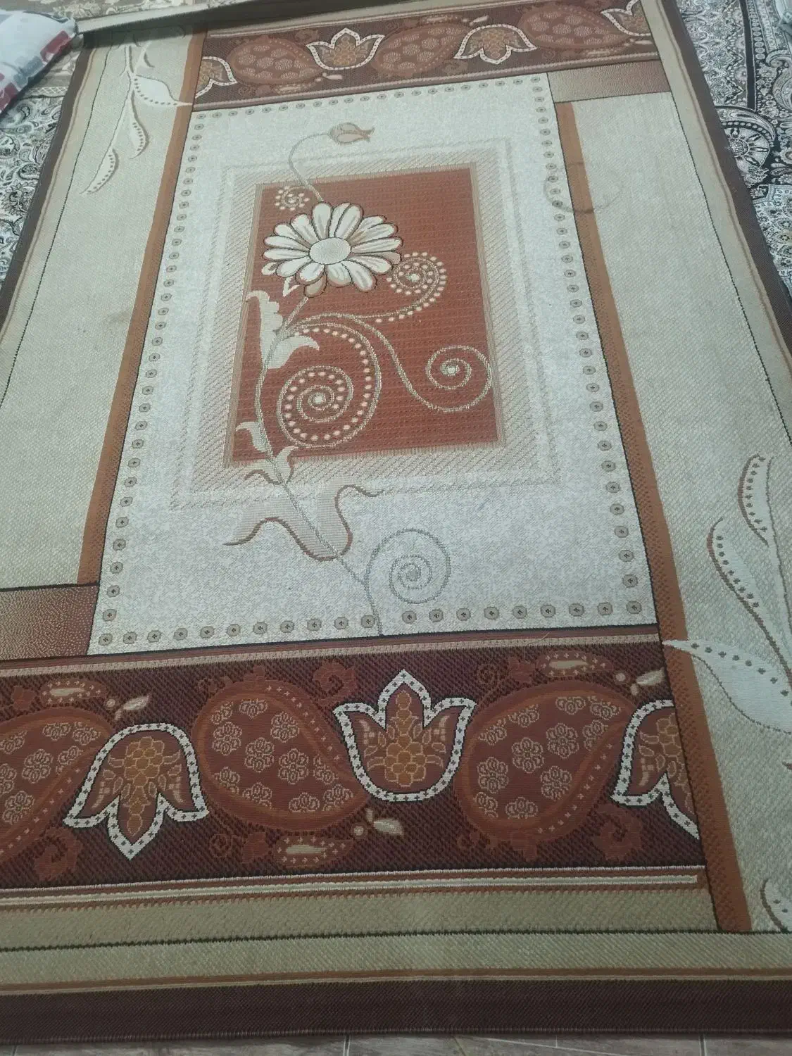 گلیم فرش ۶ متری و موکت ۱۲ متری|گلیم، جاجیم، گبه|شاهین‌شهر, مخابرات (شهید بهشتی)|دیوار