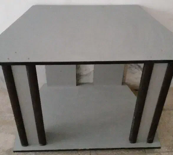 میز|میز تحریر و کامپیوتر|سبزوار, هویزه|دیوار