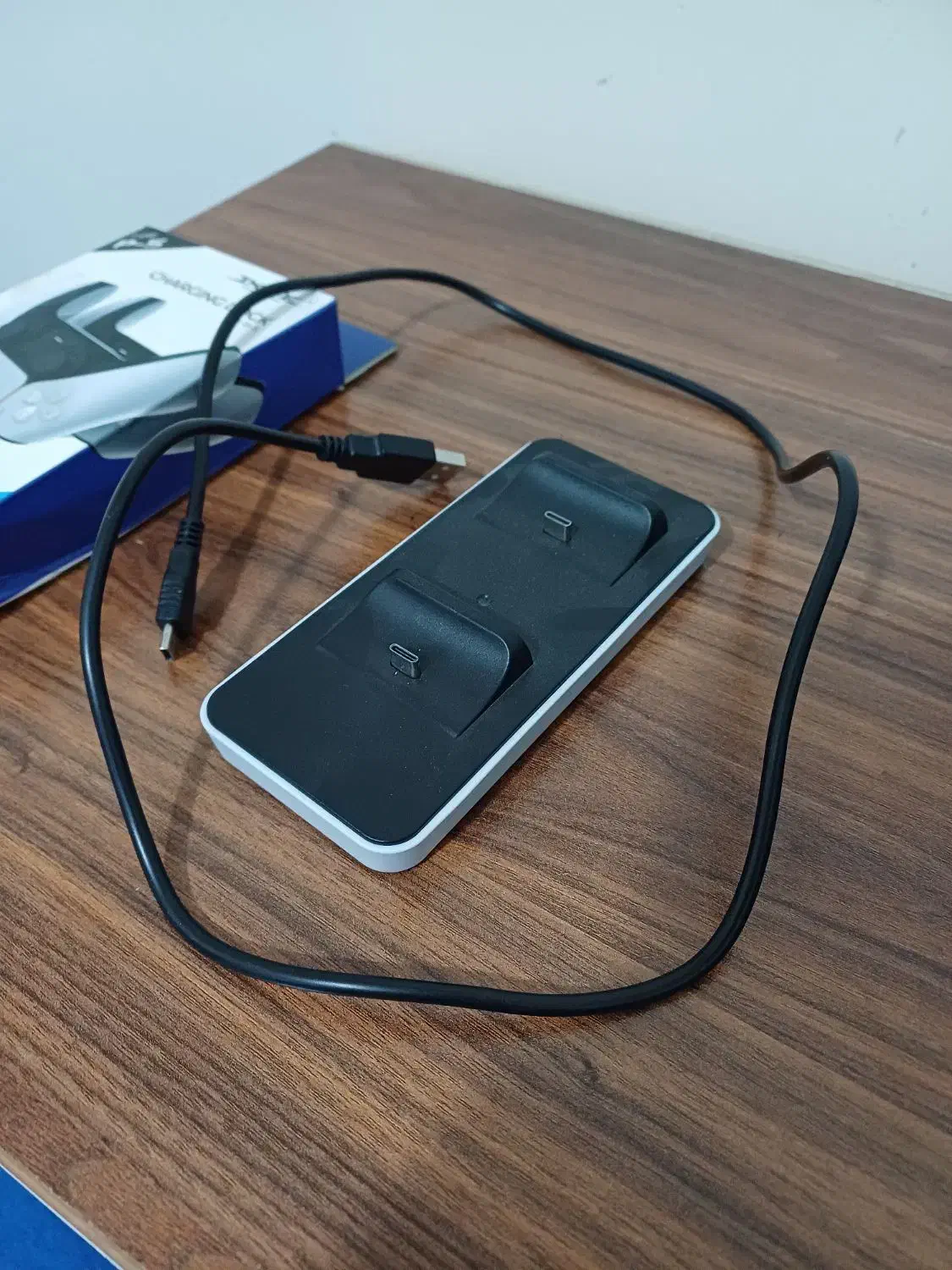 استند شارژ PS5 کاملا سالم تا دسته تخفیف دادم|کنسول، بازی ویدئویی و آنلاین|اسلام‌شهر, شهرک قائمیه|دیوار