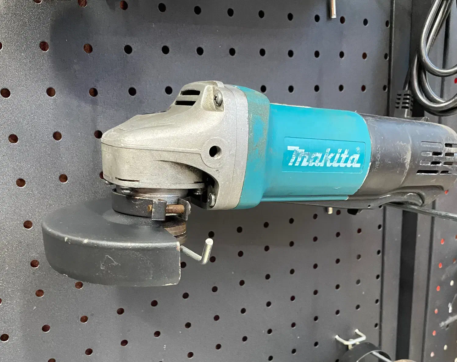 مینی فرز ۸۴۰ وات ماکیتای اصلی|ابزارآلات|تهران, جمال‌زاده|دیوار