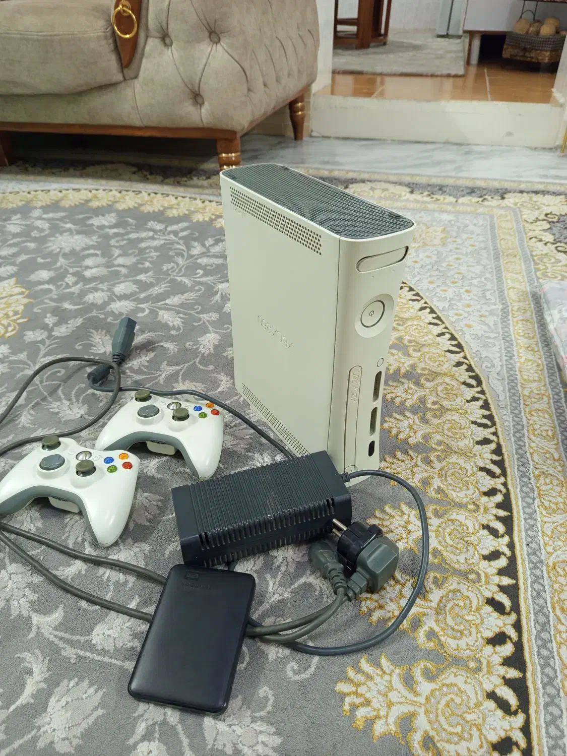 ایکس باکس 360سالم باهارد فقط بازی نداره|کنسول، بازی ویدئویی و آنلاین|چهاردانگه (تهران), |دیوار