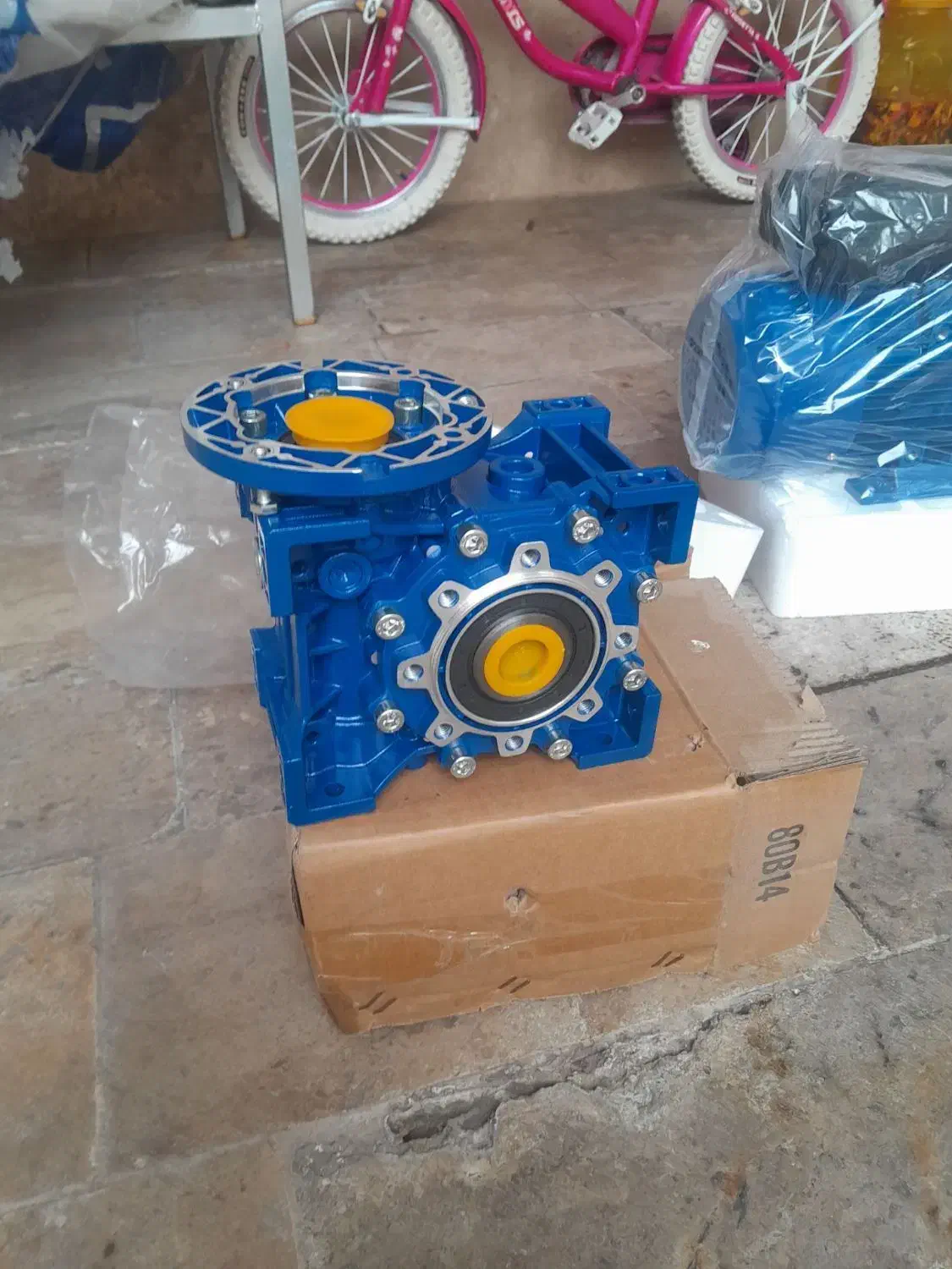 شوینده|مواد شوینده و دستمال کاغذی|ساوه, |دیوار