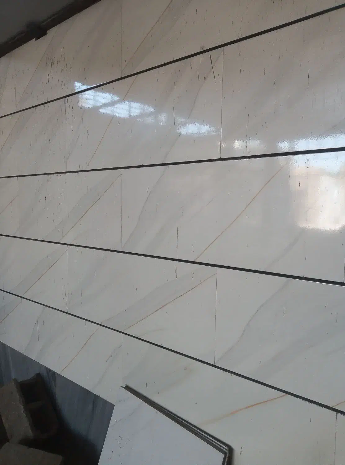 اجرای کاشی کاری کف واجرای راپله و نما و پارکینگ|خدمات پیشه و مهارت|بروجرد, |دیوار