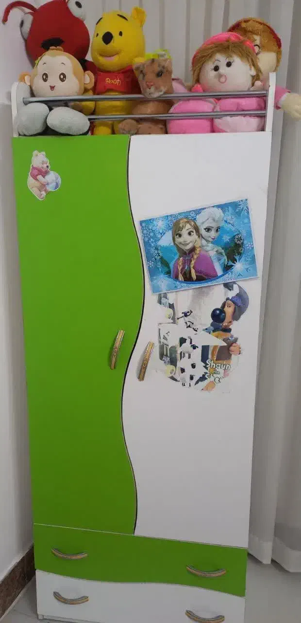 کمد و ویترین کاملا سالم مارک ادیداس|جاکفشی، کمد، دراور|مشهد, نظام دوست|دیوار