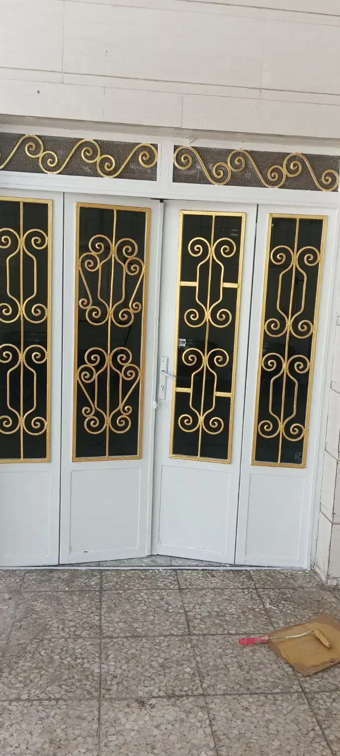 رنگ آمیزی درب پنجره|خدمات پیشه و مهارت|شوشتر, |دیوار