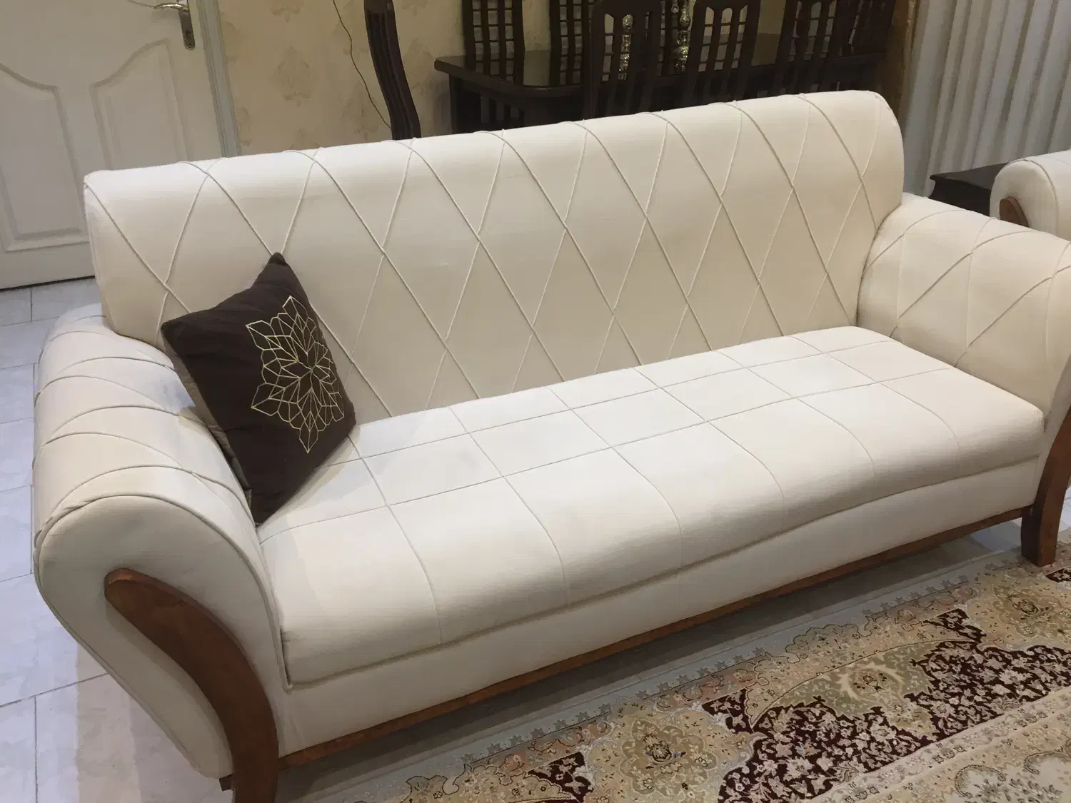 مبل هفت نفره|مبلمان خانگی و میز عسلی|رشت, خمیران زاهدان|دیوار