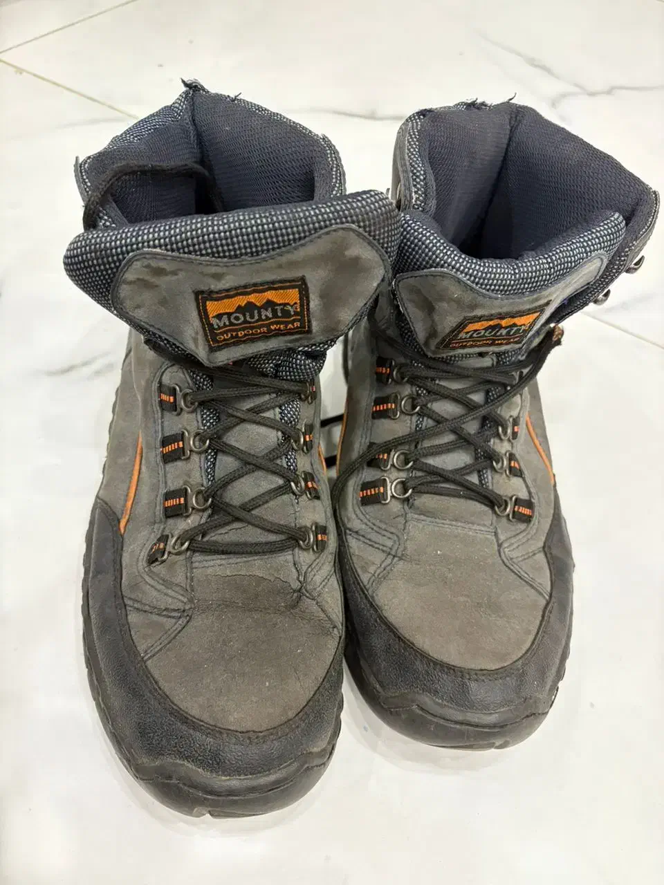 کفش کوهنوردی خارجی اصل|کیف، کفش، کمربند|گرگان, |دیوار