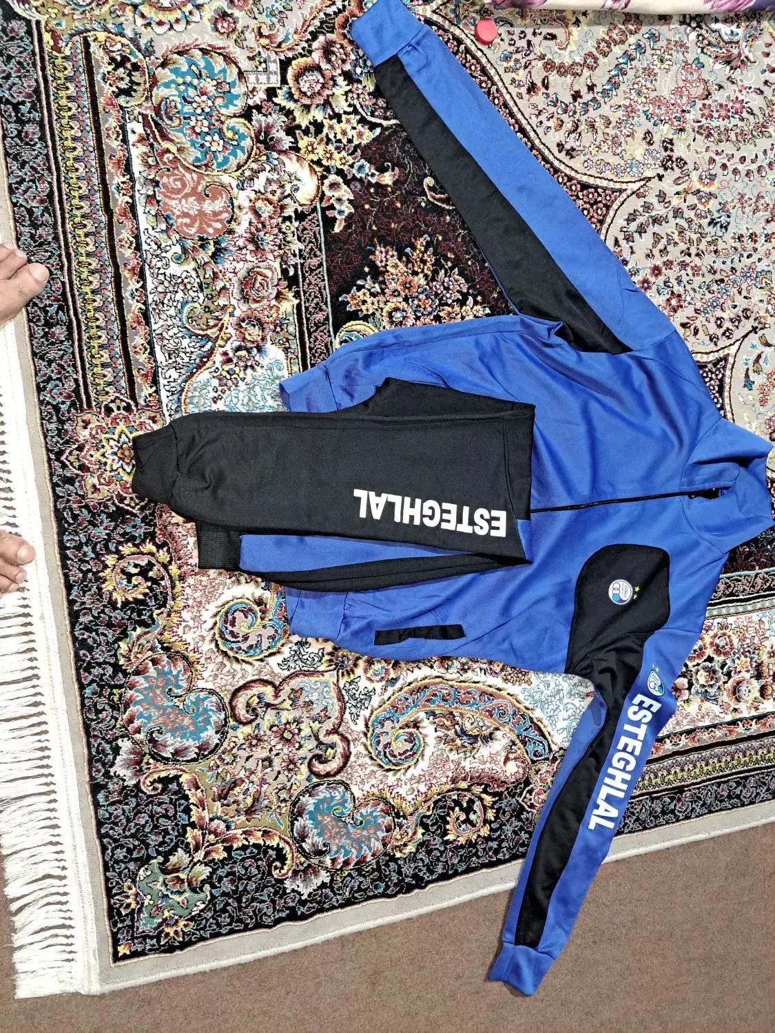 فروش ویژه لباس استقلال.|لباس|رشت, حمیدیان|دیوار