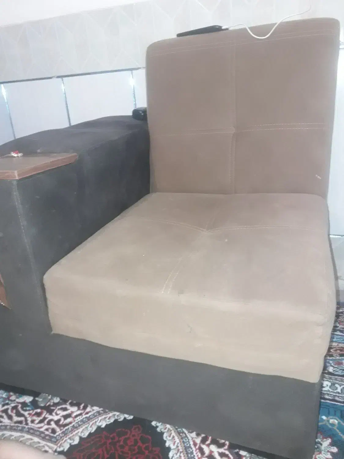 مبل۷نفره|مبلمان خانگی و میز عسلی|شهرکرد, |دیوار