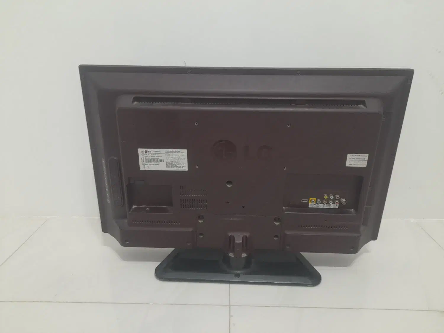 تلویزیون LCD|تلویزیون و پروژکتور|شهرکرد, |دیوار