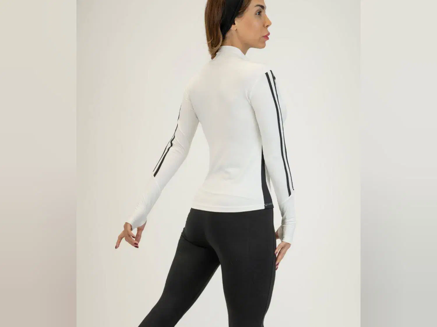 بیس نیم زیپ آدیداس، ورزشی و روزمره، شیک و همیشه مد|لباس|تهران, شهران شمالی|دیوار