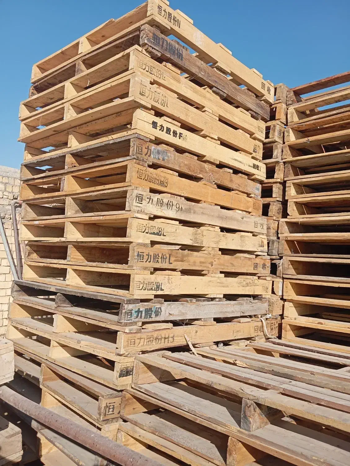 خرید و فروش پالت چوبی و پلاستیکی ،نو ،دست دوم|عمده‌فروشی|برخوار, |دیوار