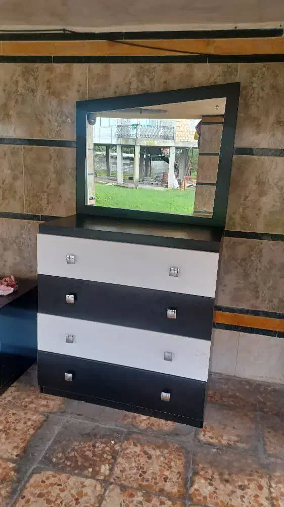 فروشی در حد نو|تخت و سرویس خواب|اسالم, |دیوار