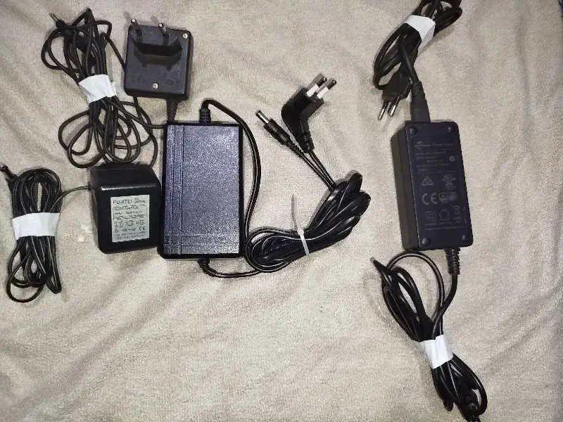 اتو مو دیجیتال آدابتور 8.5ولت  12ولت 2عدد.و3.7ولت|آرایشی، بهداشتی، درمانی|سبزوار, توحیدشهر|دیوار