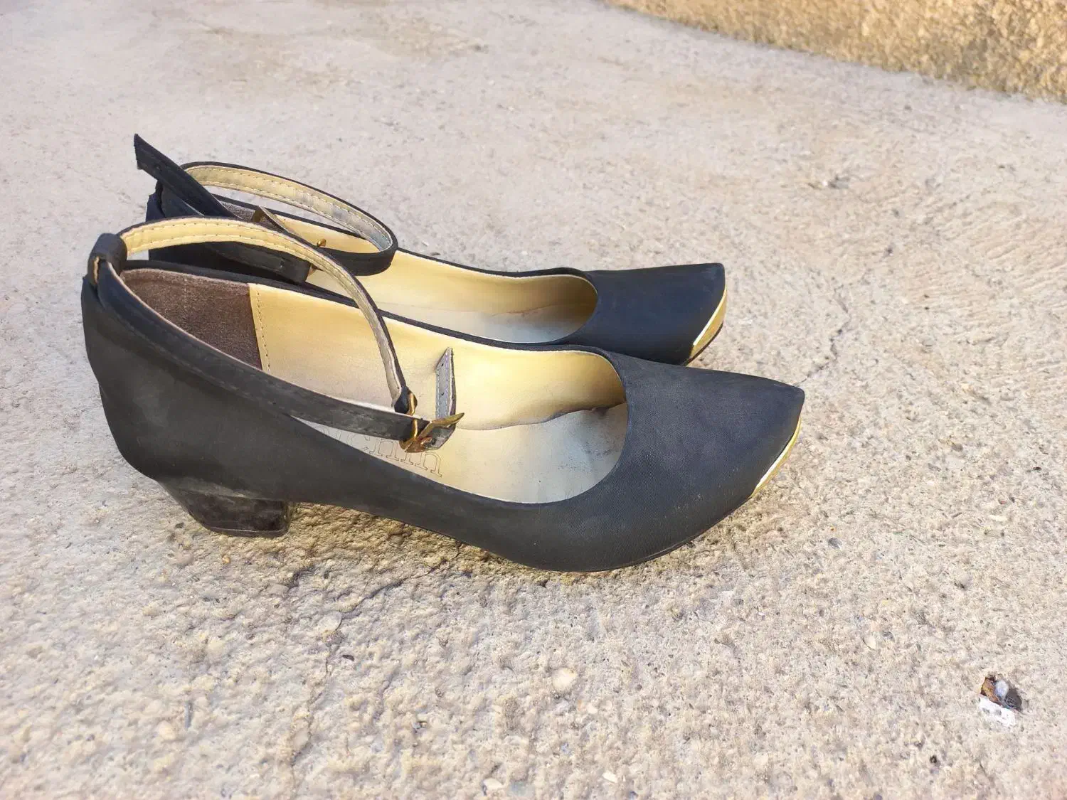 کفش مجلسی|کیف، کفش، کمربند|بیجار, |دیوار