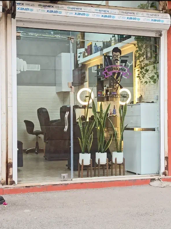 مغازه ۱۶ متری در حمیدیان جمهوری جنب مسجد امام رضا|فروش مغازه و غرفه|رشت, حمیدیان|دیوار