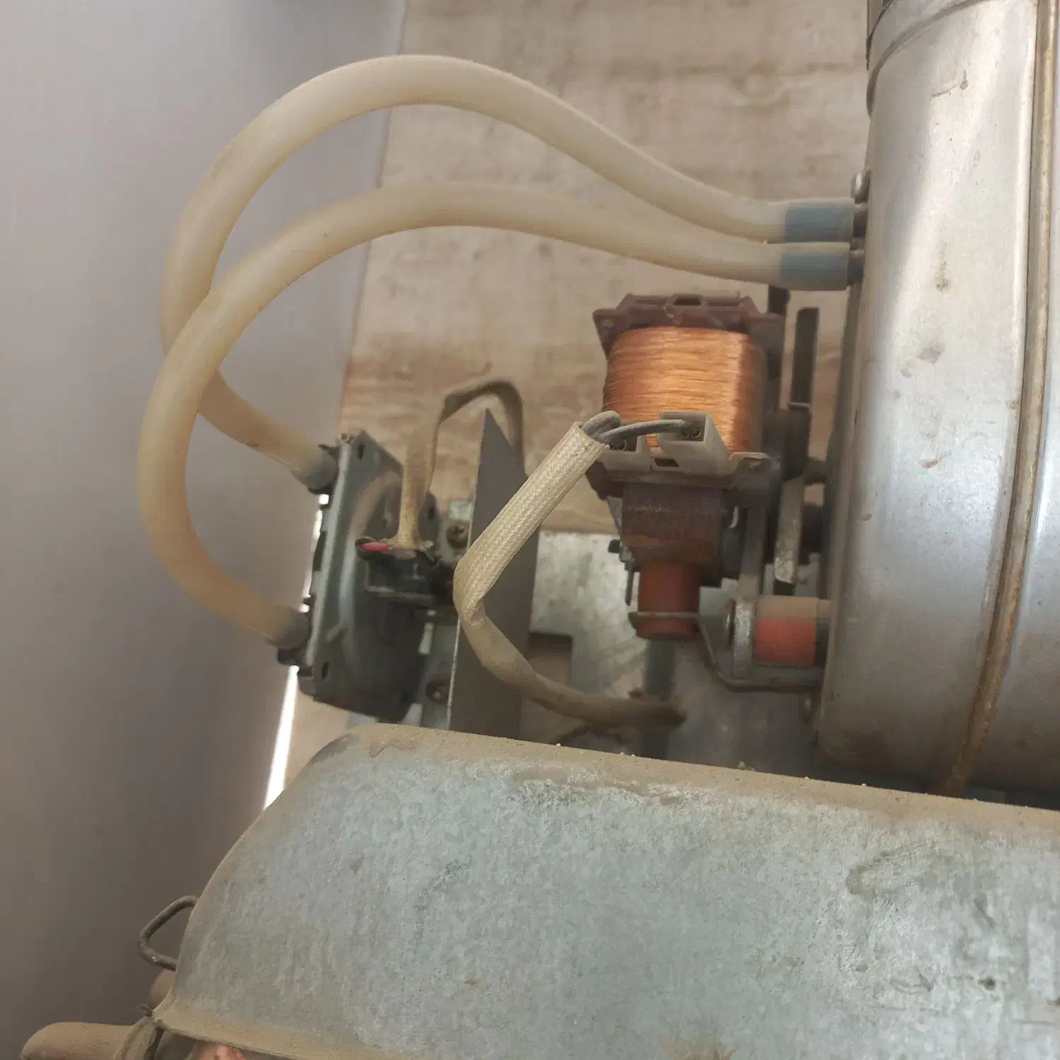 تعمیر وسرویس پکیج وآبگرمکن دیواری|خدمات پیشه و مهارت|مشهد, ایثارگران|دیوار