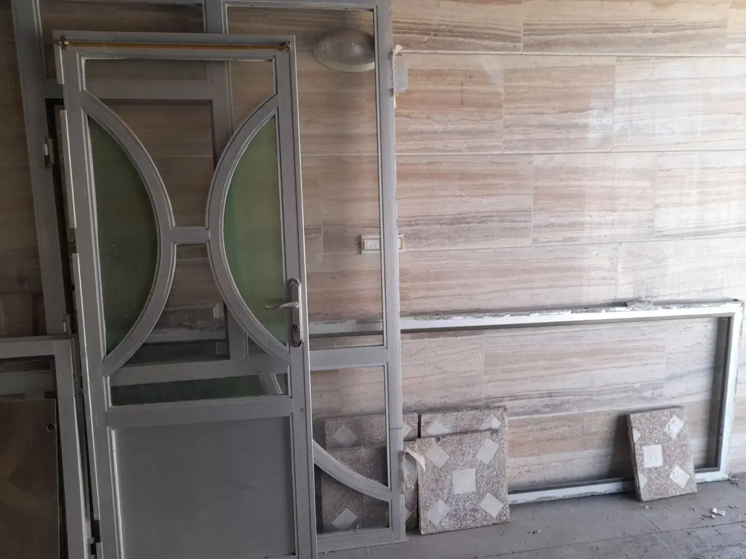 درب و پنجره آلومینیوم|مصالح و تجهیزات ساختمان|اصفهان, محمودآباد|دیوار