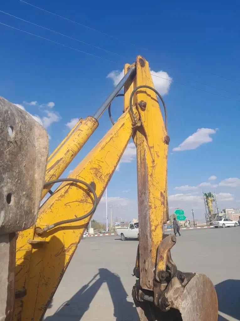 بیل بکهو مدل ۷۰|خودرو سنگین|ملکان, |دیوار