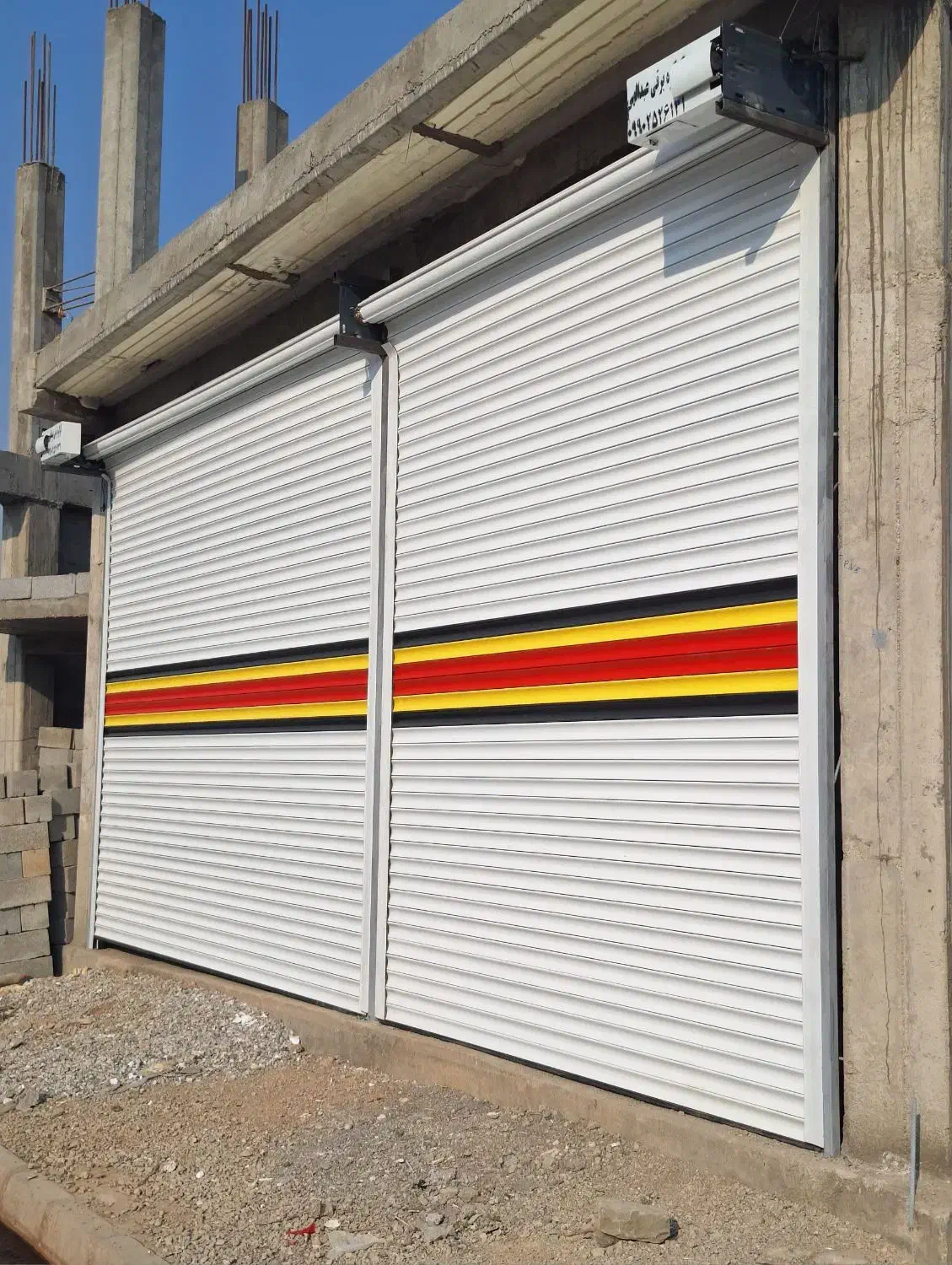 کرکره برقی وشیشه سکوریت|خدمات پیشه و مهارت|شوشتر, |دیوار