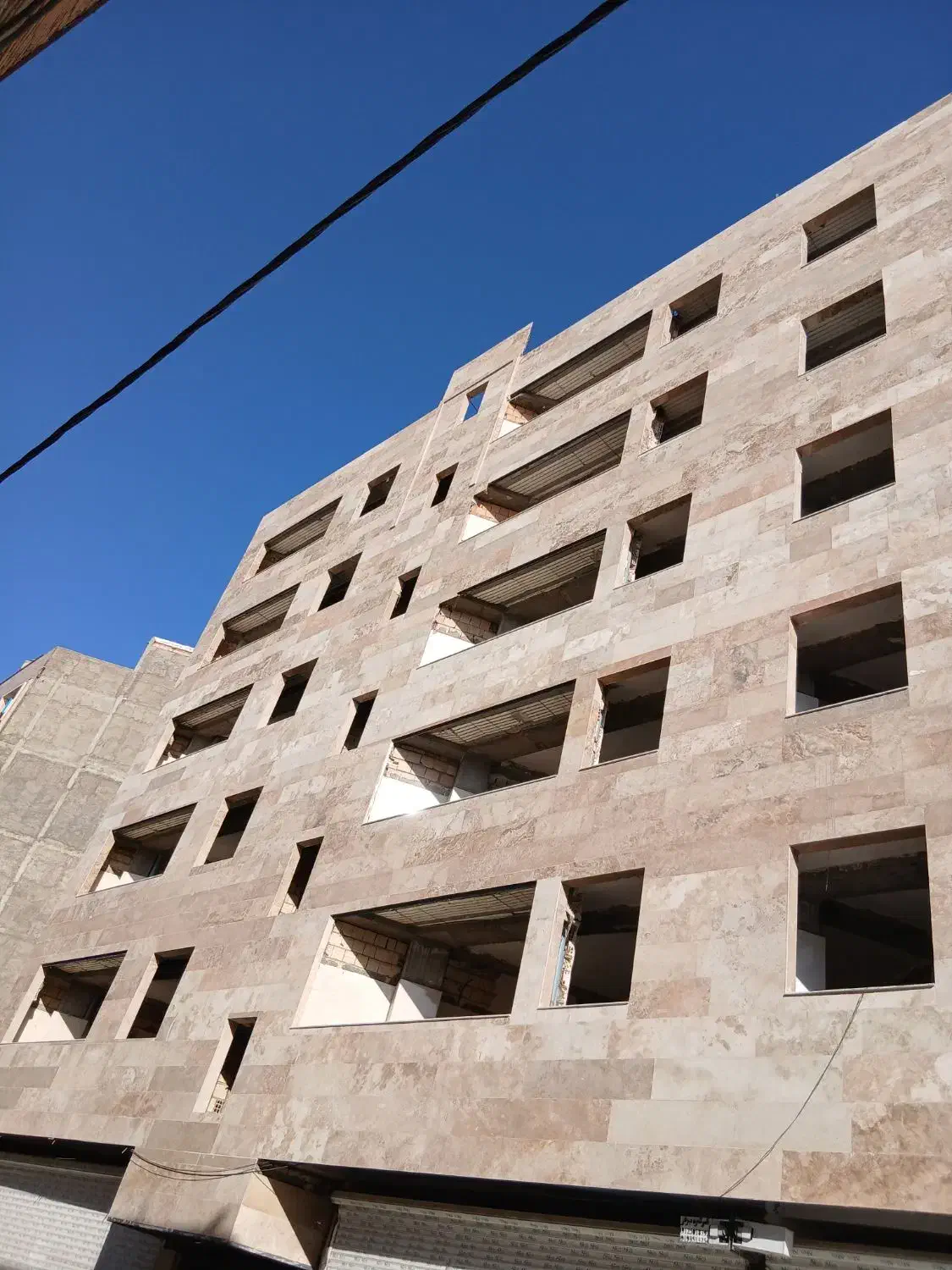 کارگر نیمه ماهر نصاب|استخدام معماری، عمران و ساختمانی|نسیم‌شهر, |دیوار