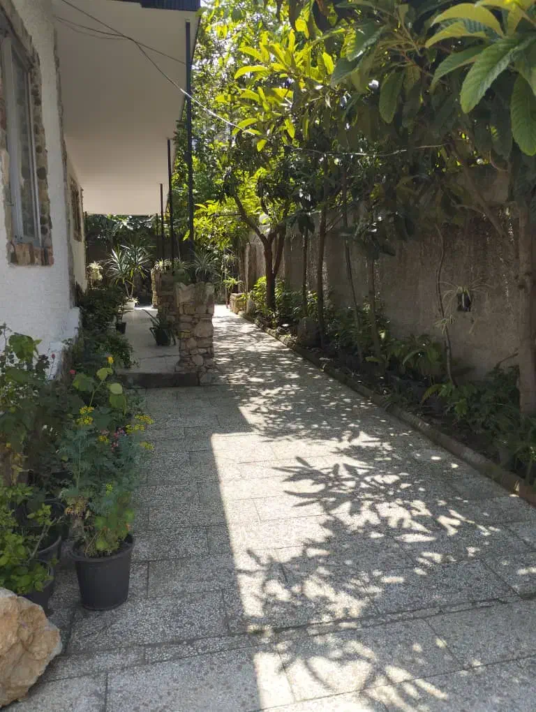 ویلا باغ جنگلی/چهار خواب/دربست|اجارهٔ کوتاه‌مدت ویلا و باغ|نوشهر, |دیوار