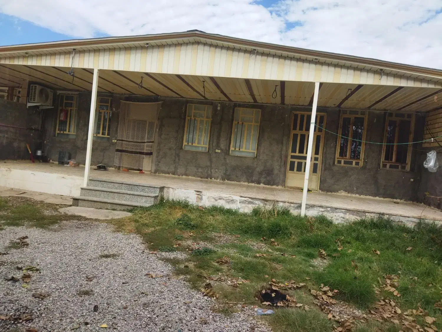 فروش یه دستگاه ساختمان ویلایی|فروش خانه و ویلا|خرم‌آباد, |دیوار