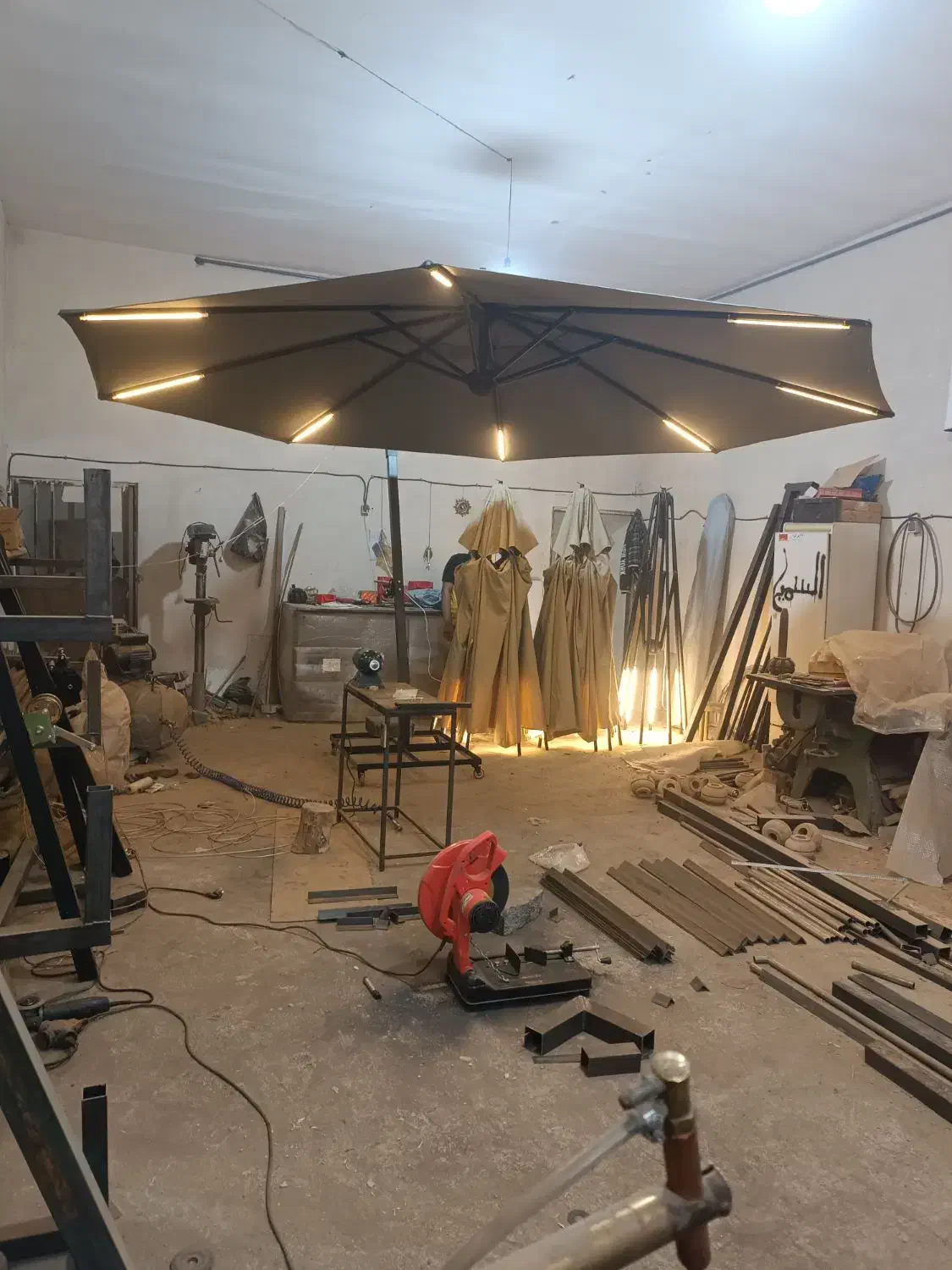 چتر فضای باز پایه کنار و پایه وسط|مصالح و تجهیزات ساختمان|تهران, چیتگر جنوبی|دیوار