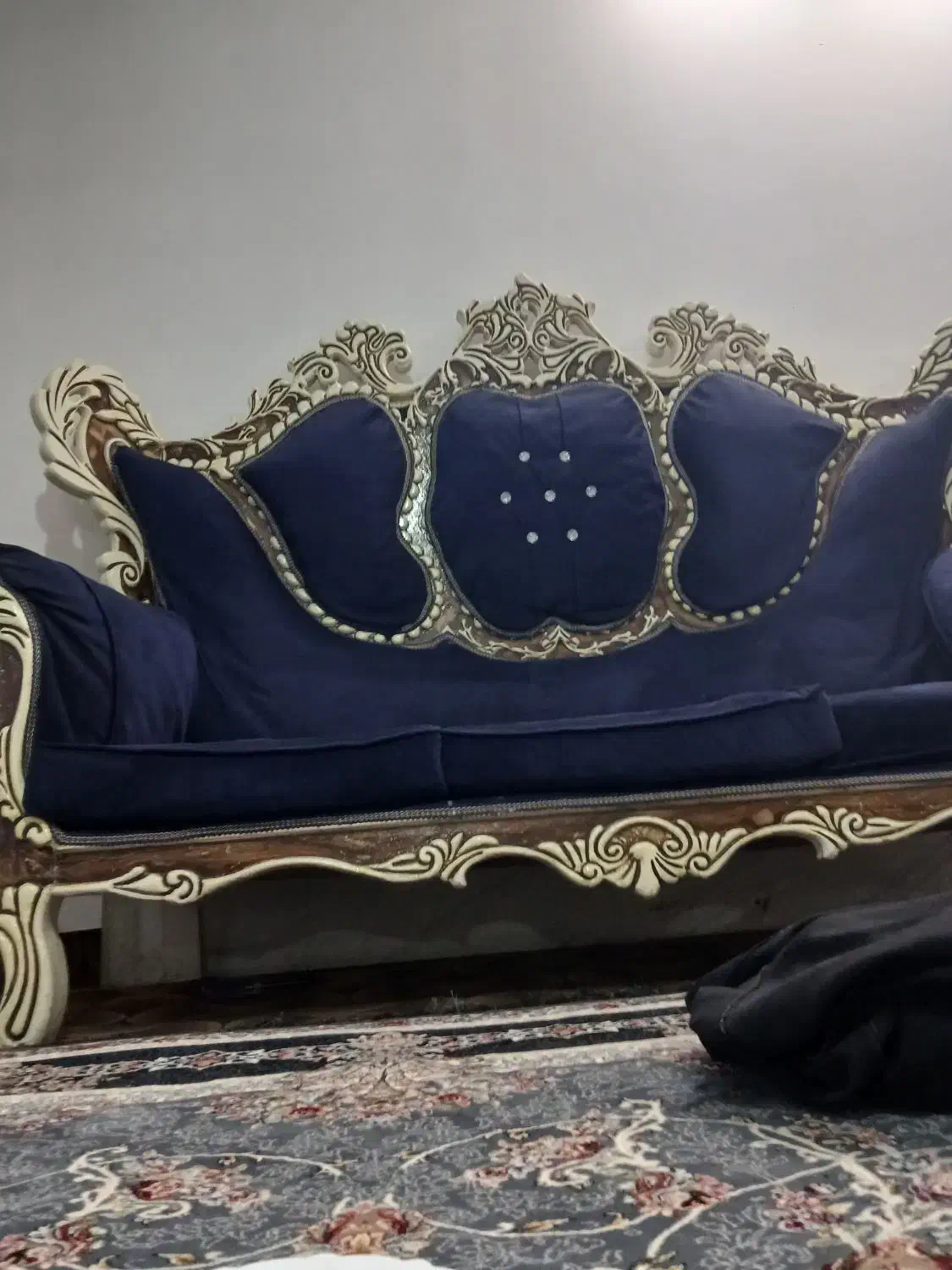 مبل بسیار زیبا سالم نو|مبلمان خانگی و میز عسلی|اراک, |دیوار