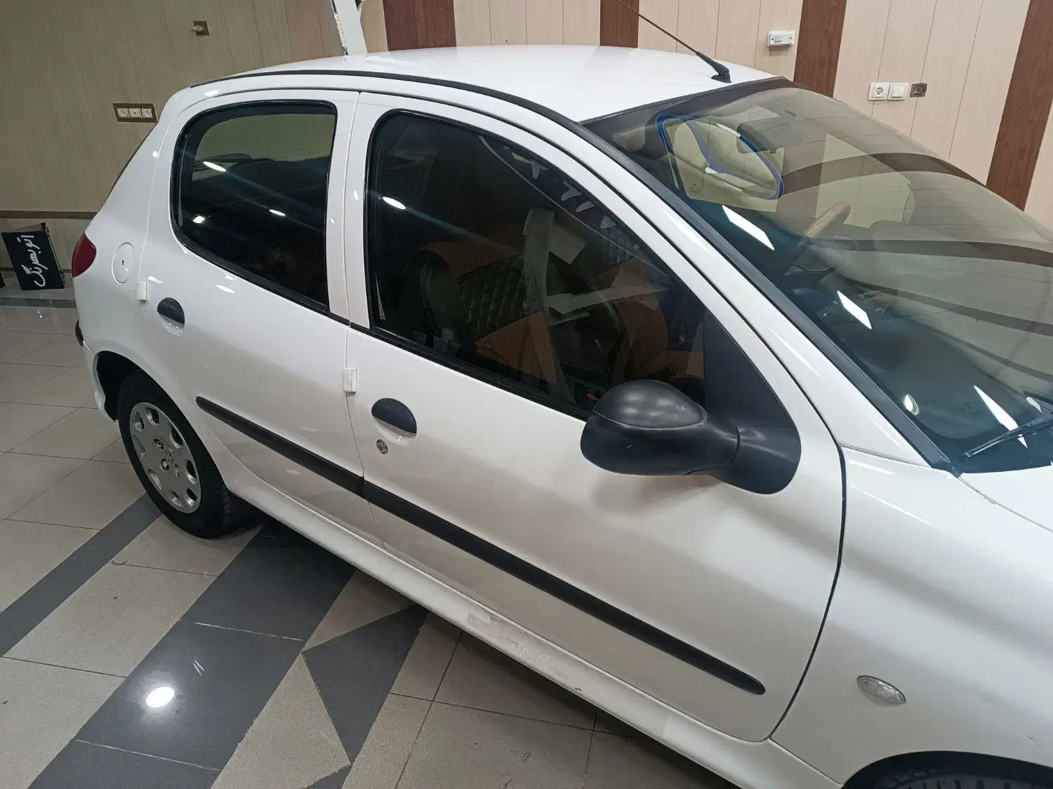 پژو 206 تیپ 2 خانگی|خودرو سواری و وانت|شیراز, باغ تخت|دیوار