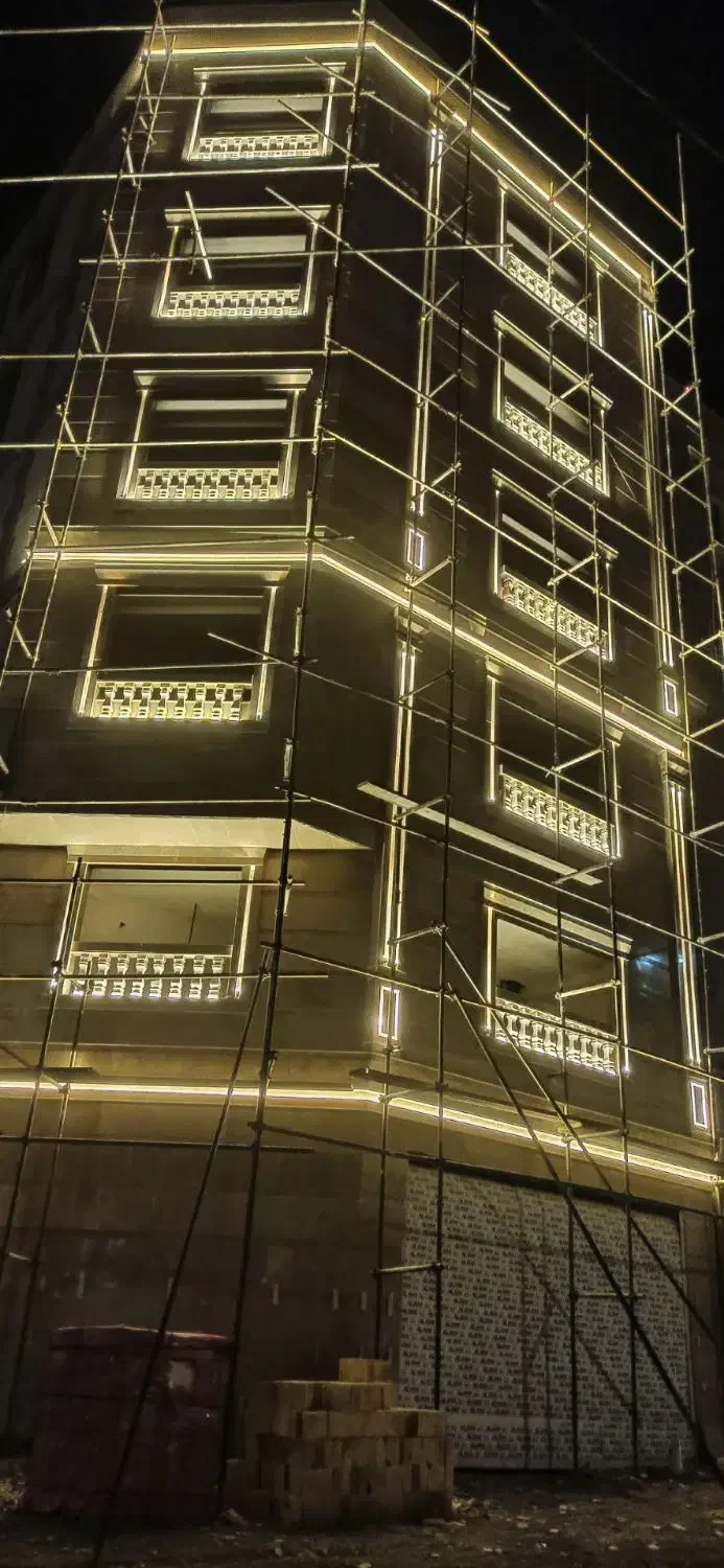 نیاز به برقکار نیمه ماهر و کارگر ساده و کار آموز|استخدام معماری، عمران و ساختمانی|اردبیل, |دیوار