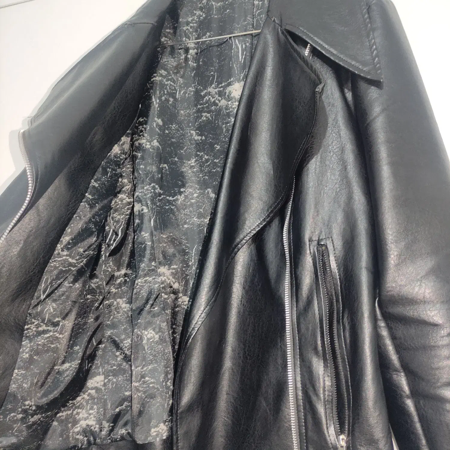 کت مشکی چرم زنانه سایز 40 تا 42|لباس|ایلام, |دیوار