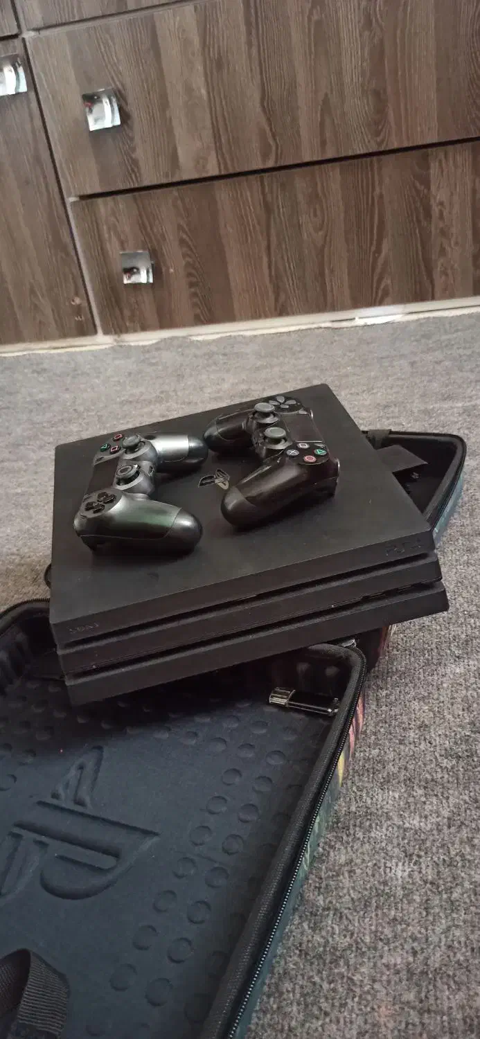 پلی استیشن ۴ پرو|کنسول، بازی ویدئویی و آنلاین|ایلام, |دیوار