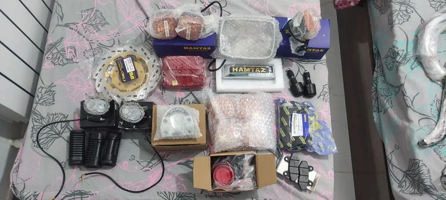 تعدادی لوازم یدکی موتور همتاز ۲۰۰ فابریک اصلی|قطعات یدکی و لوازم جانبی|چالوس, |دیوار