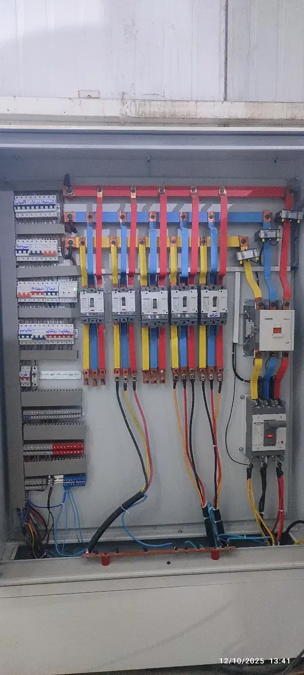 برق کار صنعتی وساختمان. الکترو موتور و تابلو برق|خدمات پیشه و مهارت|شیراز, شهرک صنعتی شیراز|دیوار