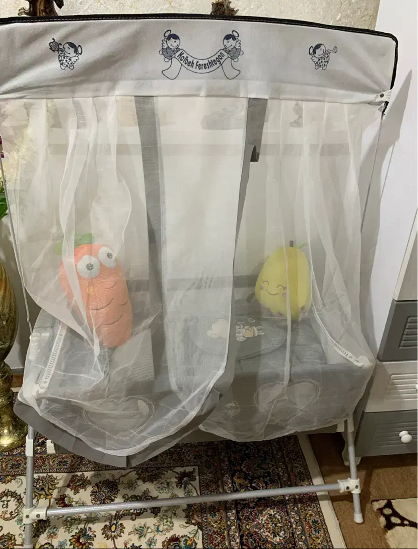 گهواره نوزاد|تخت و صندلی بچه|قم, انسجام|دیوار