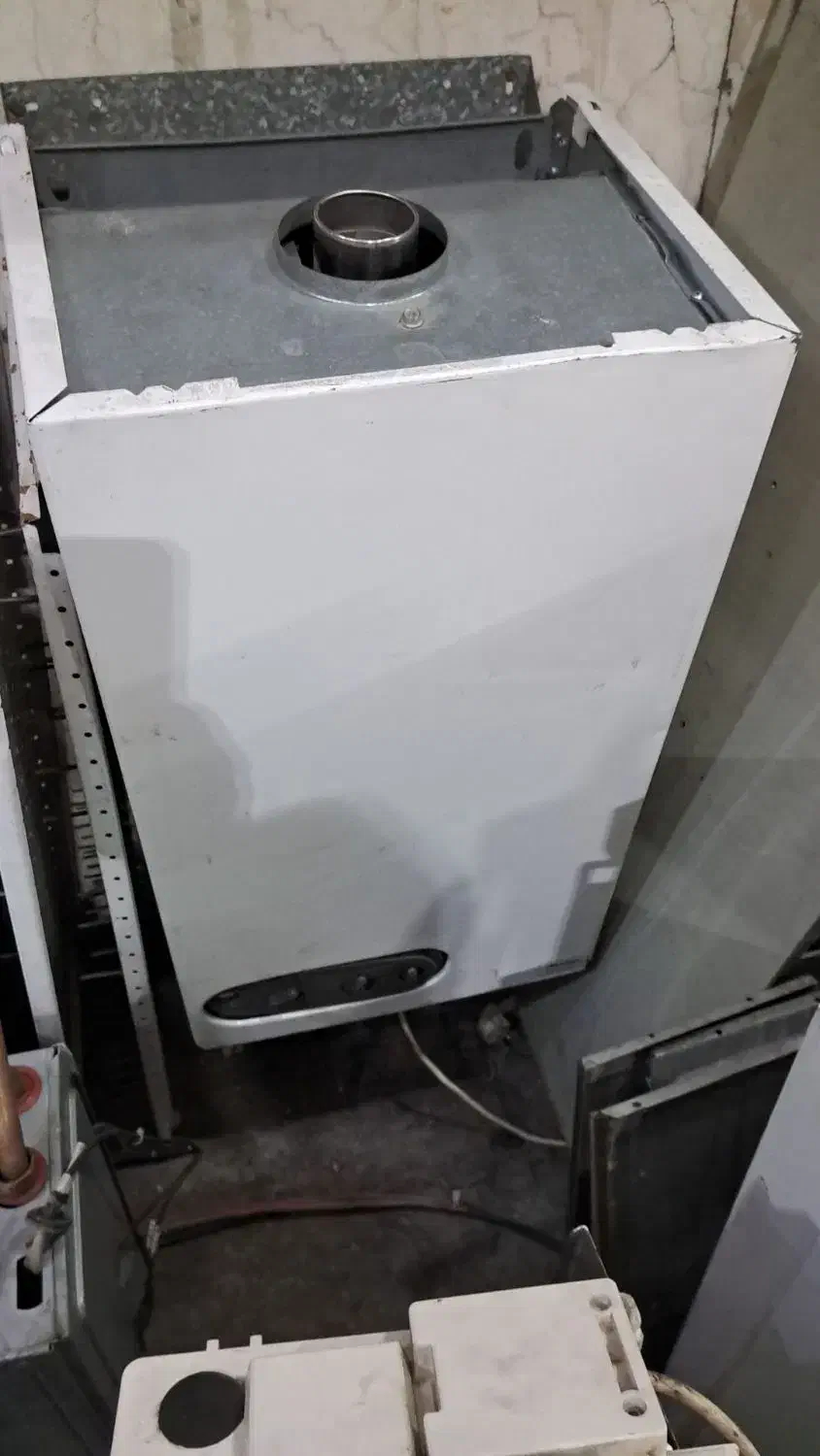 فروش پکیج دست دوم|آبگرمکن، پکیج، شوفاژ|اسلامشهر, شهرک محمدیه|دیوار