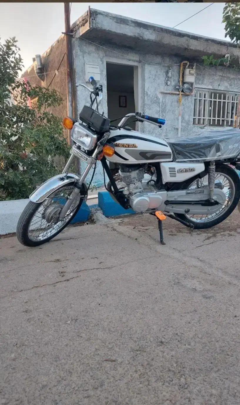 موتور 125|موتورسیکلت|گهواره, |دیوار