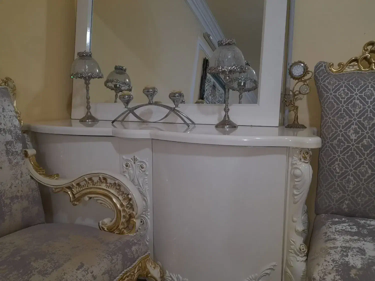 آینه کنسول سفید چوبی عروس فروش فوری|بوفه، ویترین، کنسول|بابل, |دیوار