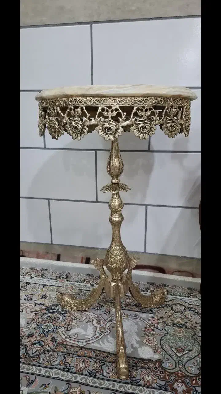 میز تلفن برنزی|میز تلفن|اراک, |دیوار