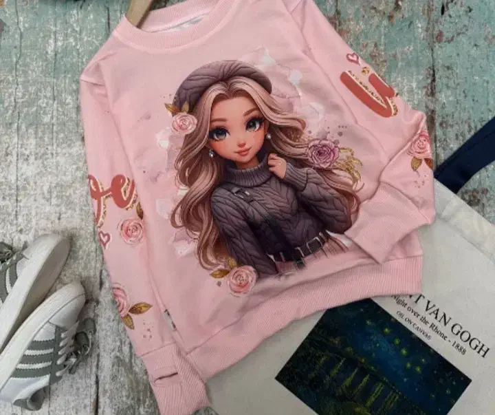 لباس بچگانه|لباس|ماکو, |دیوار