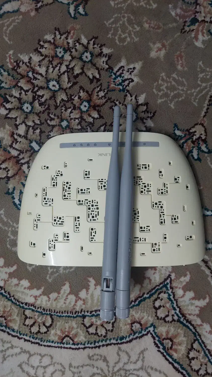 وایفا ADSL دو آنتن جدا شونده در حدِ|مودم و تجهیزات شبکه|مهریز, |دیوار