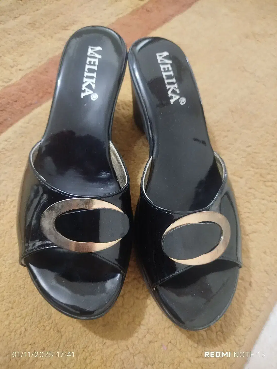 کفش و صندل مجلسی|کیف، کفش، کمربند|اصفهان, رزمندگان|دیوار