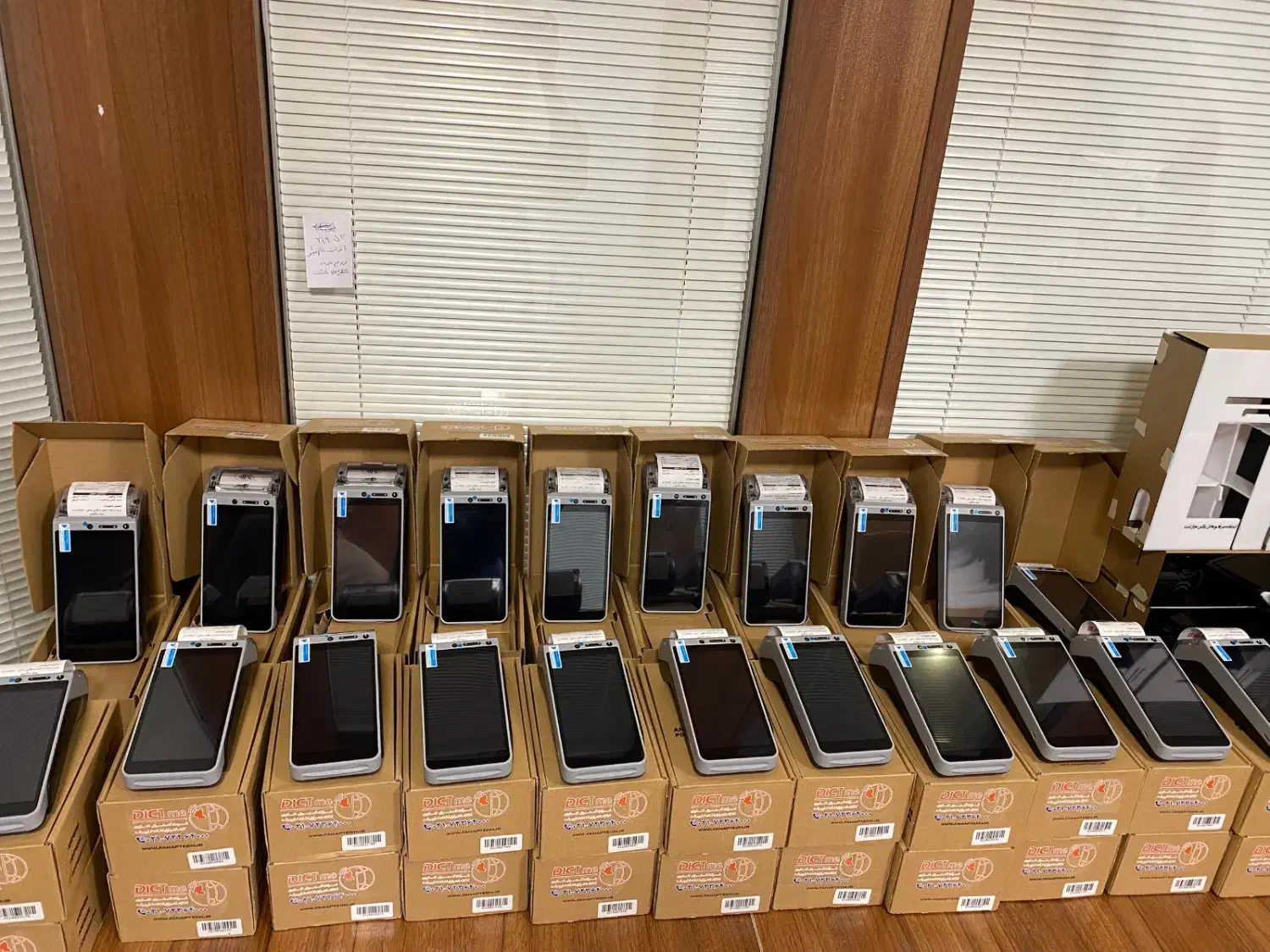 بزرگترین مرکز فروش کشلس رومیزی شرایطی|فروشگاه و مغازه|رشت, خواهر امام|دیوار