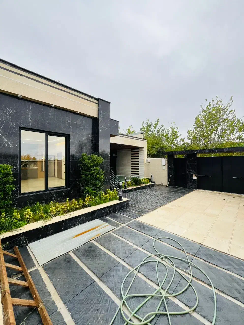 آرامش کنار موجها در زیباکنار 2 دقیقه ای ساحل|فروش خانه و ویلا|رشت, گلسار|دیوار