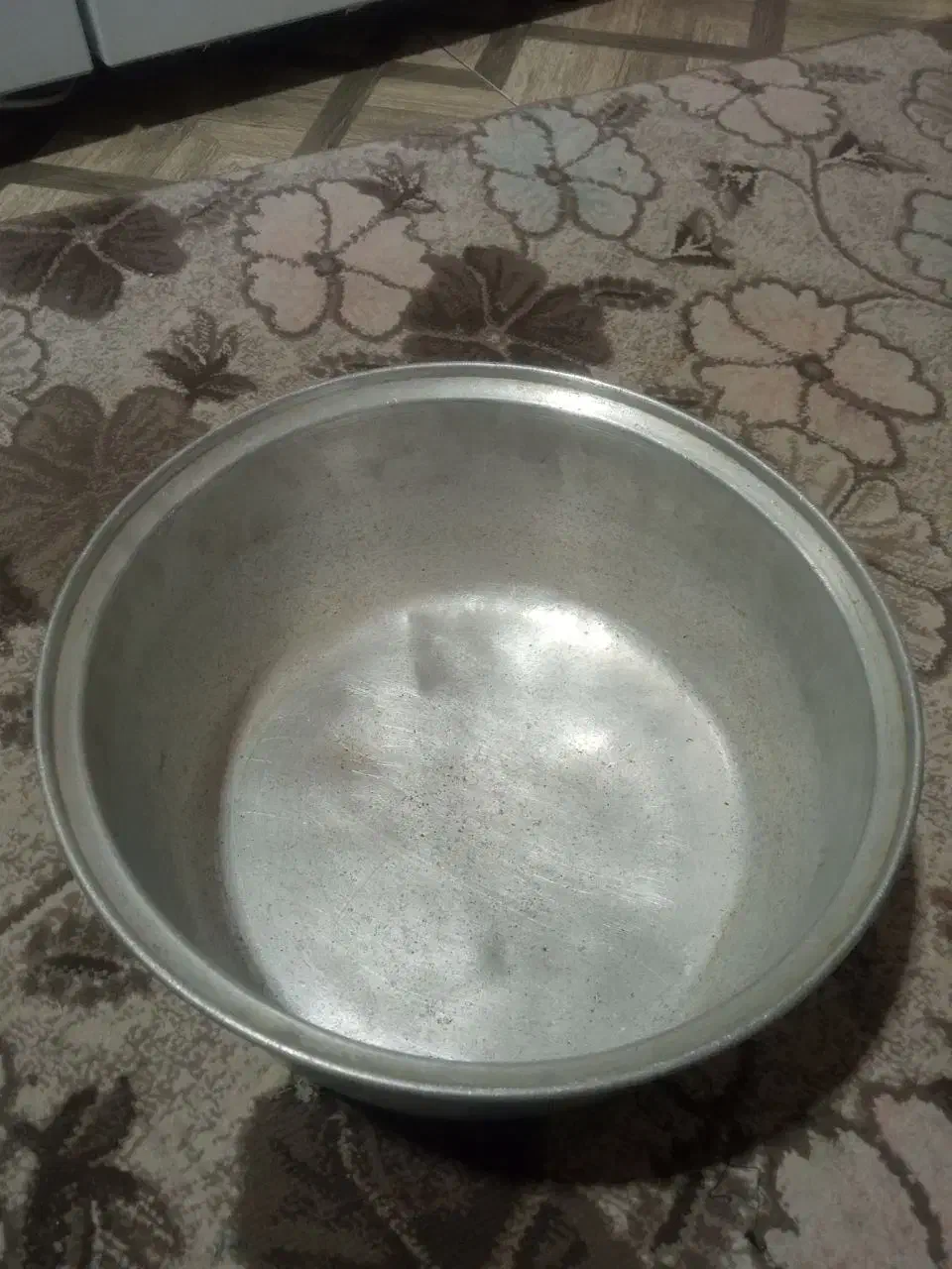 قابلمه|ظروف پختوپز|زاهدان, |دیوار