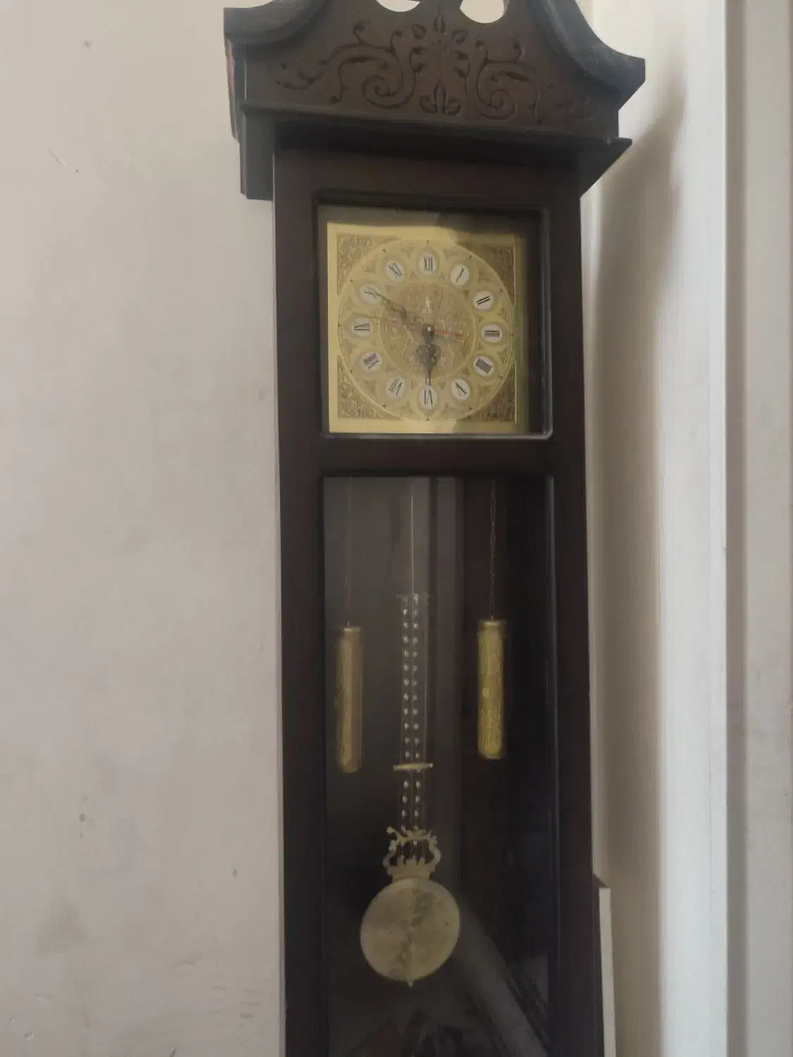 یک ساعت ایستاده درحدنو بدنه طرح چوب|ساعت دیواری و تزئینی|مشهد, بهمن|دیوار