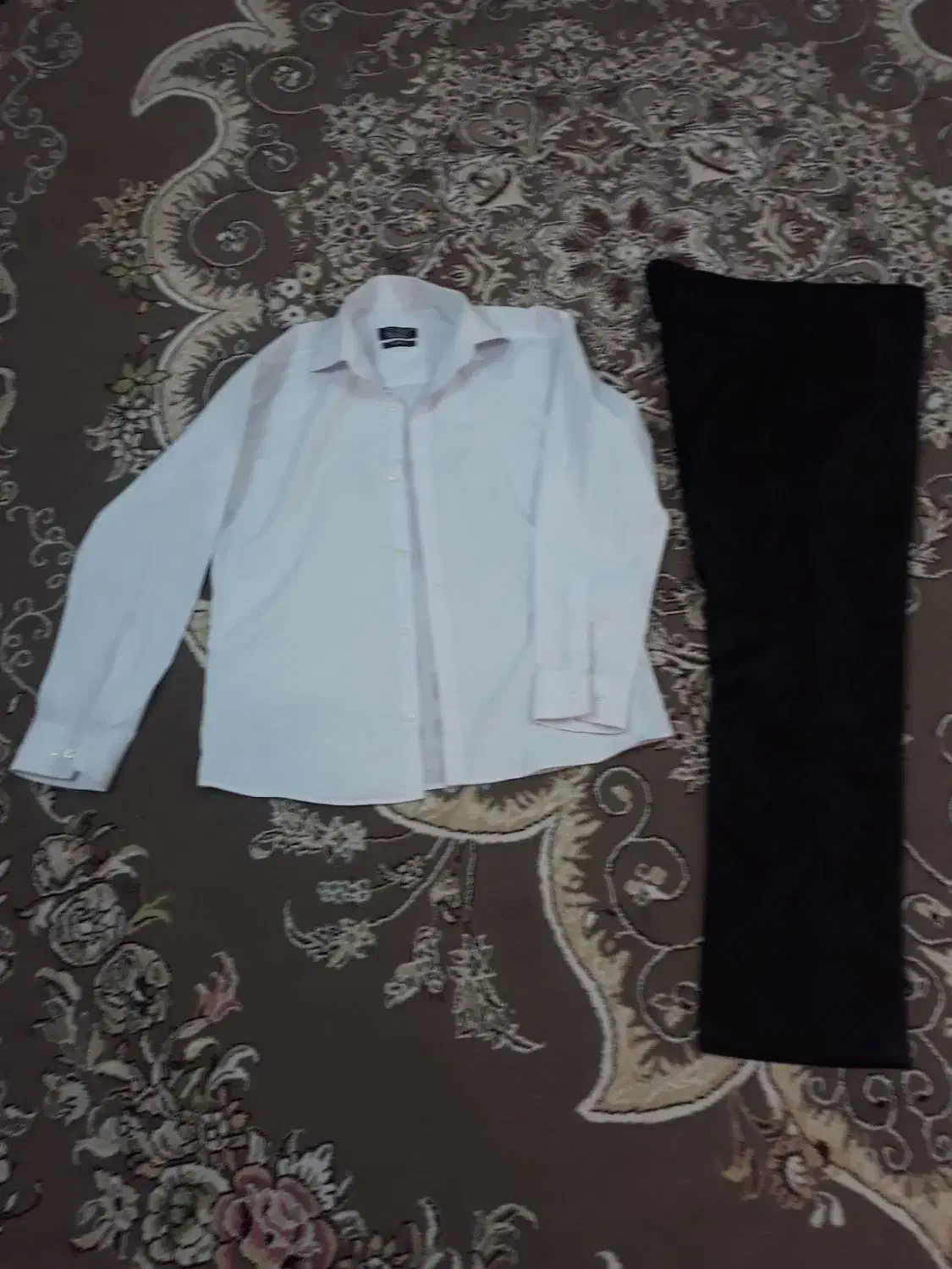 لباس|لباس|دورود, |دیوار