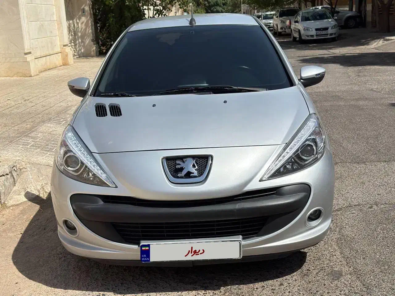 پژو ۲۰۷ مدل ۹۷ نقره ای|خودرو سواری و وانت|مشهد, سید رضی|دیوار
